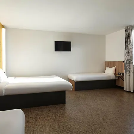 B&B Hotel Igny Palaiseau Exterior photo