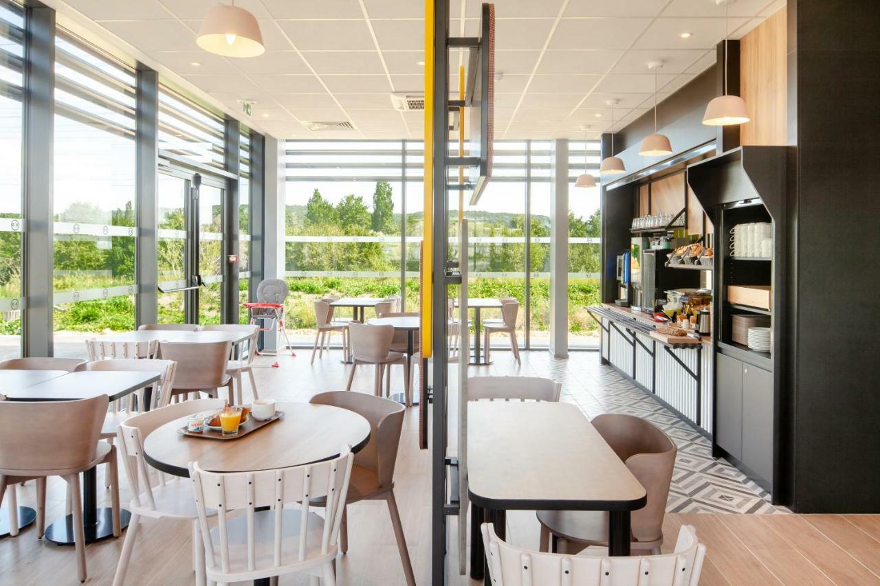 Palaiseau Hotel